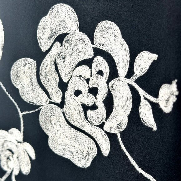 ECI New York Womens Classic Pencil Skirt Floral Embroidered Black Size 4 - Picture 7 of 11